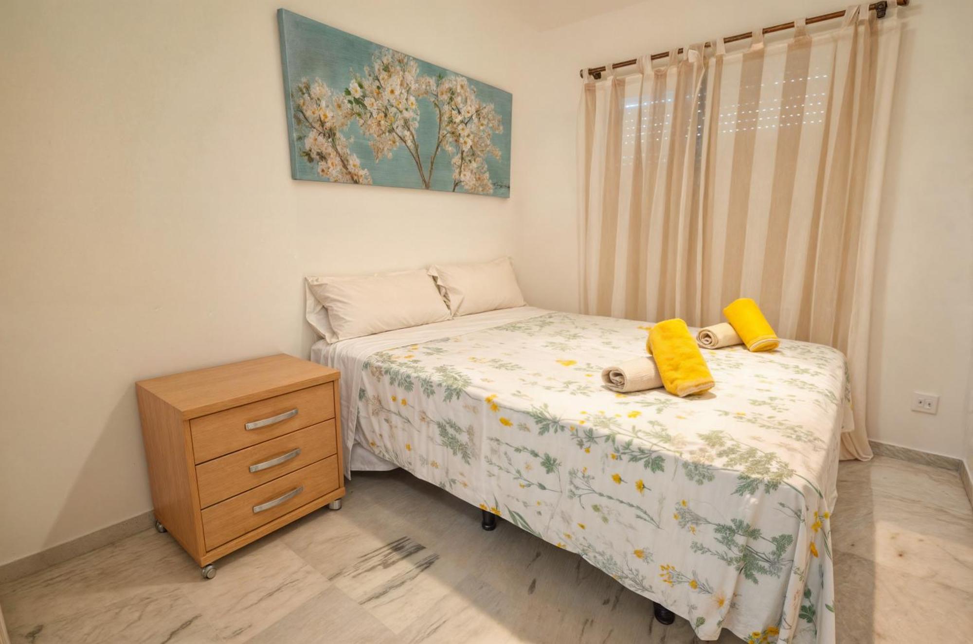 Apartamento Pilar Marbella Bagian luar foto
