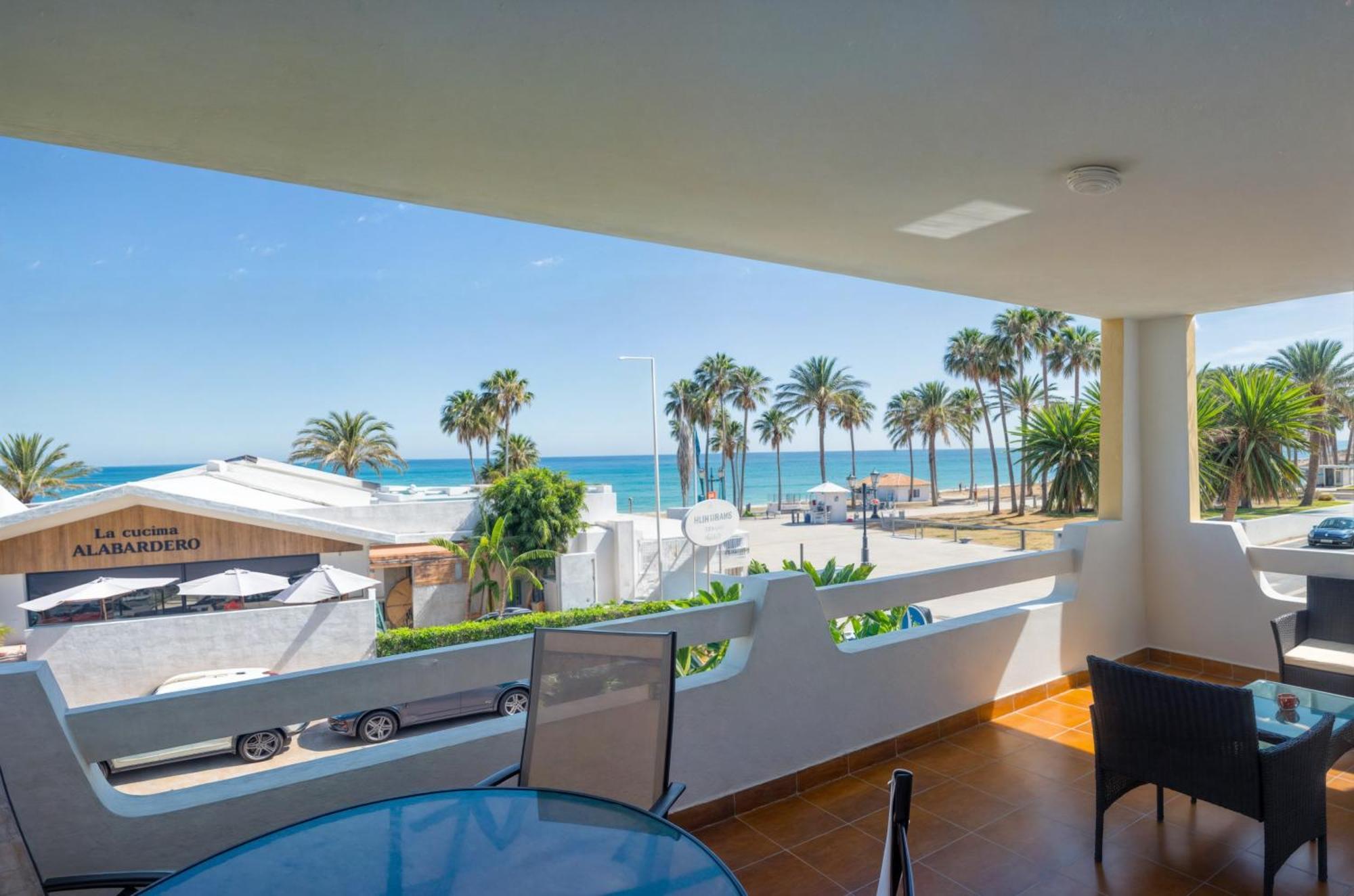 Apartamento Pilar Marbella Bagian luar foto