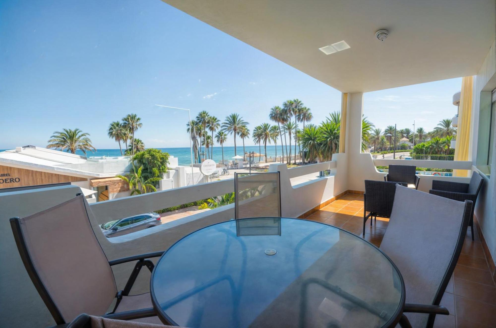 Apartamento Pilar Marbella Bagian luar foto