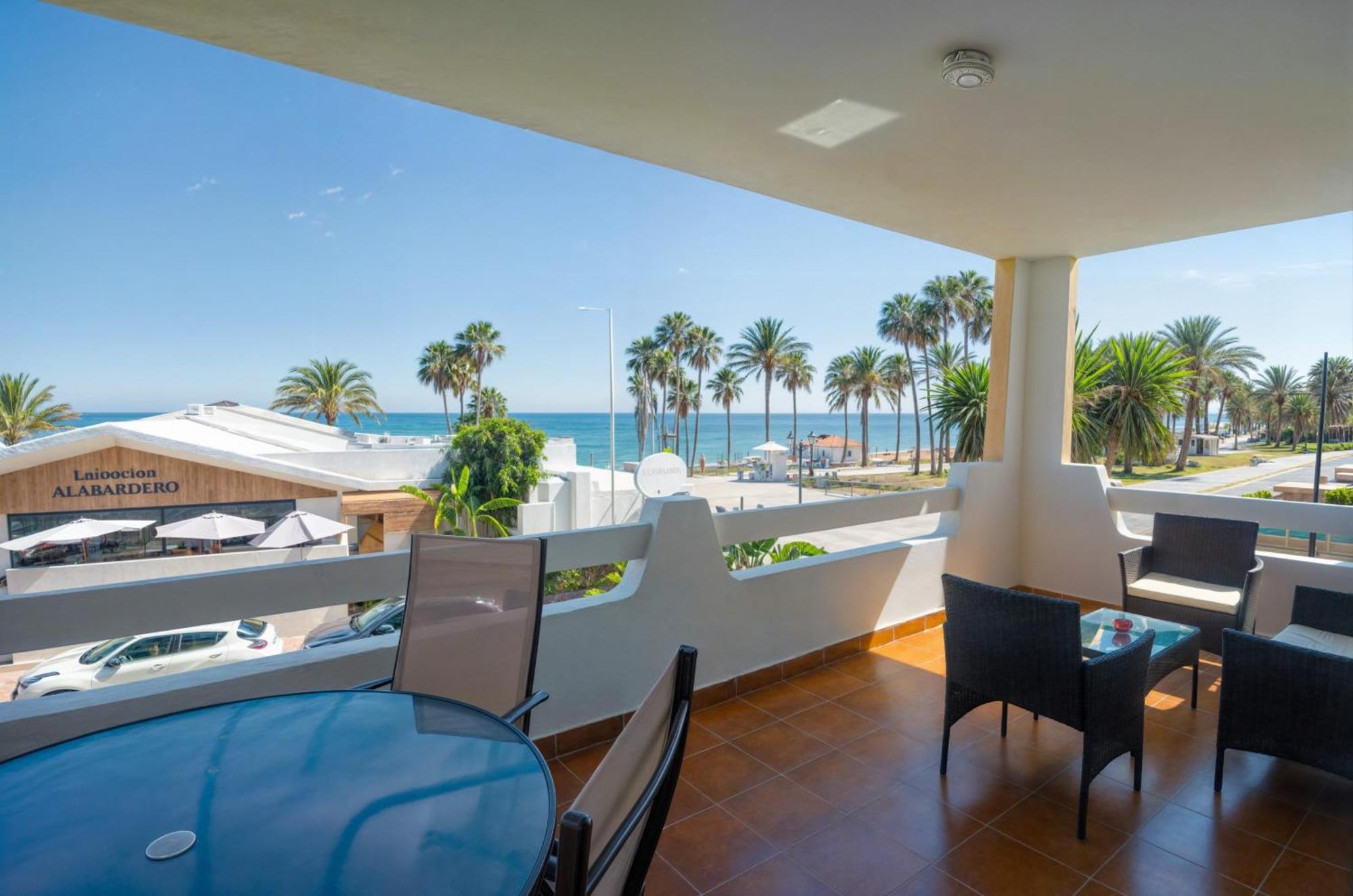 Apartamento Pilar Marbella Bagian luar foto