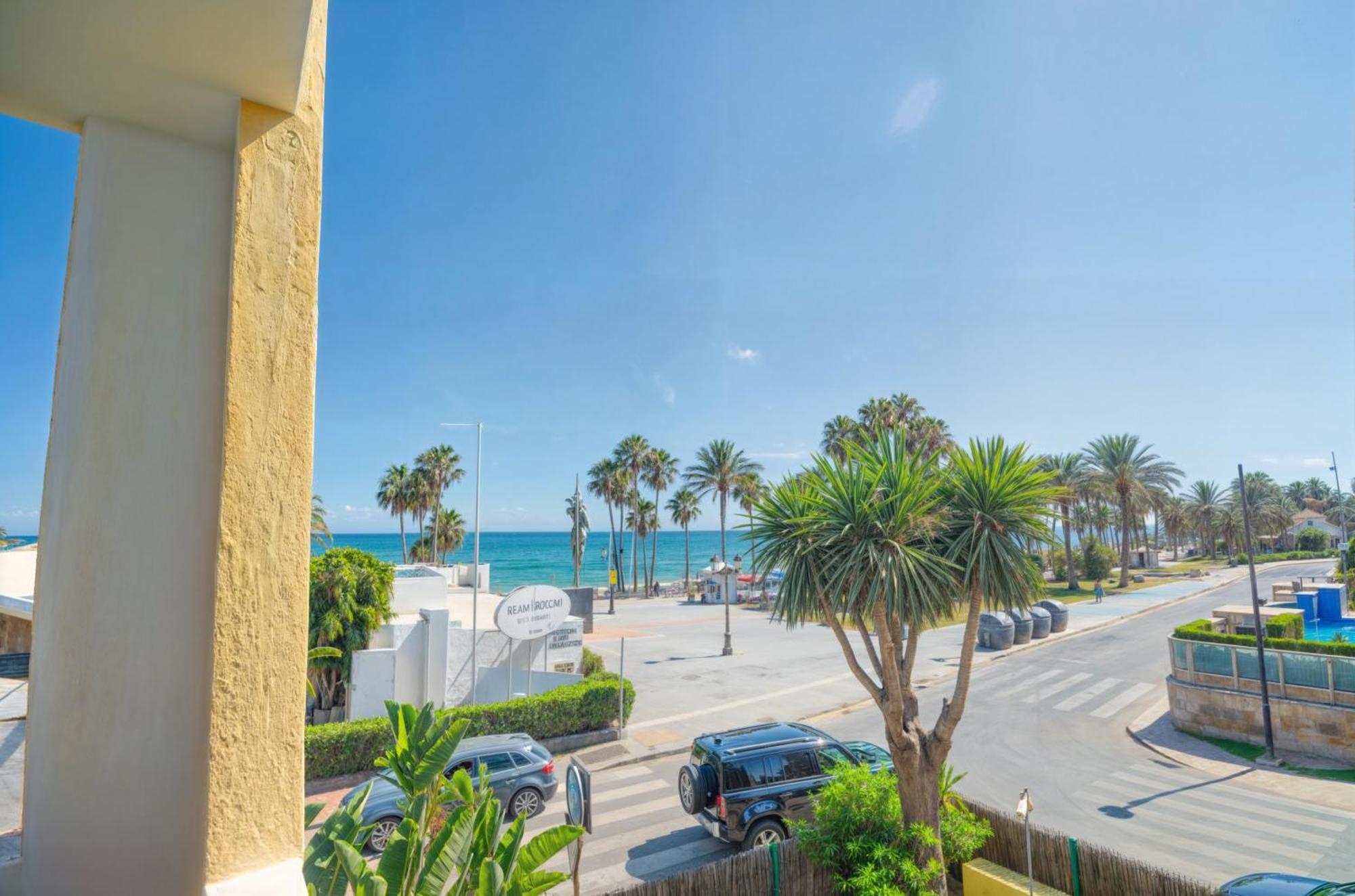 Apartamento Pilar Marbella Bagian luar foto